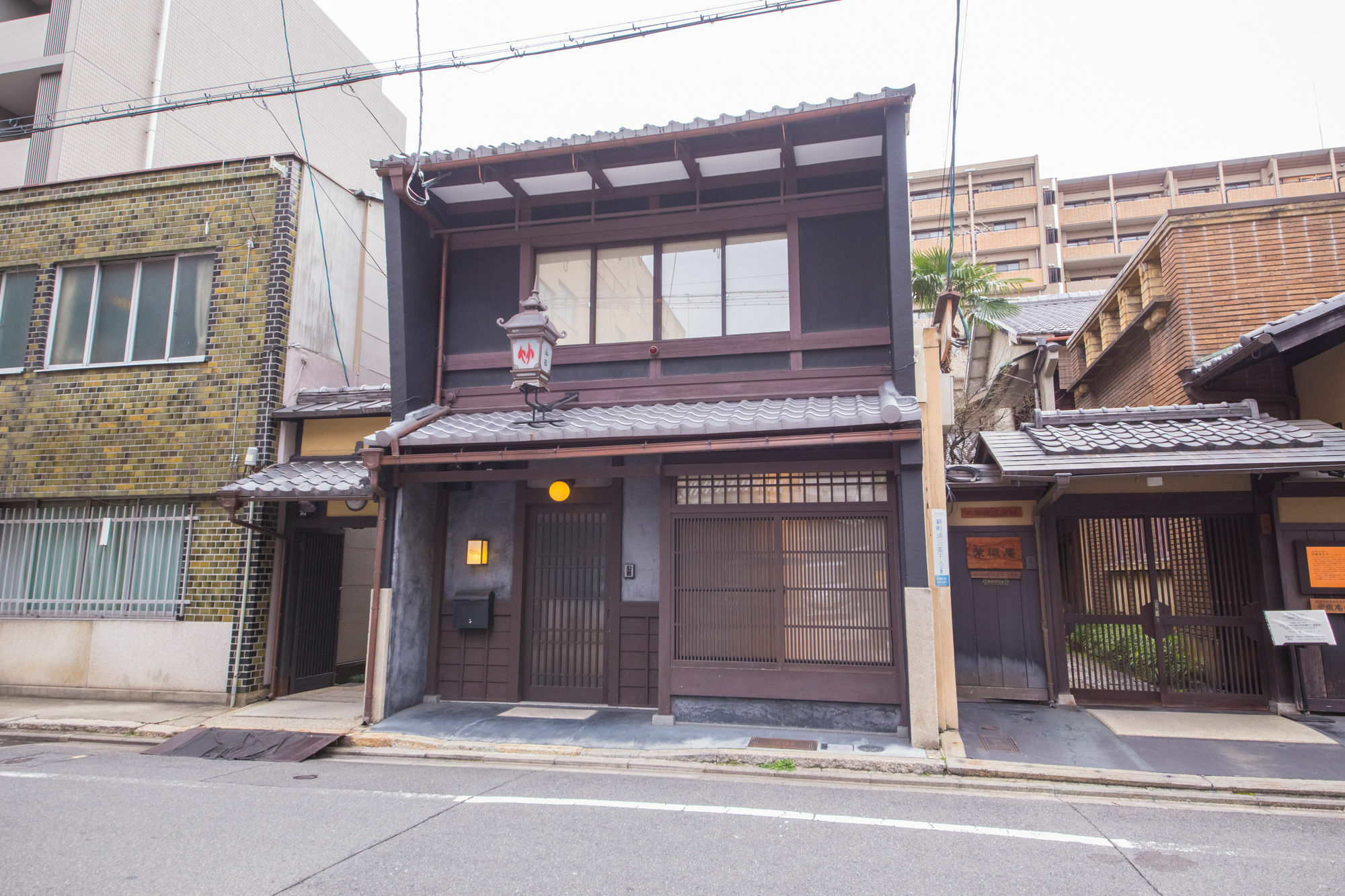 Le Machiya Rokkaku Suite Кіото Екстер'єр фото